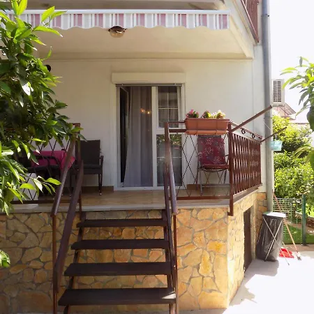 Διαμέρισμα Oriella Apartmans And *