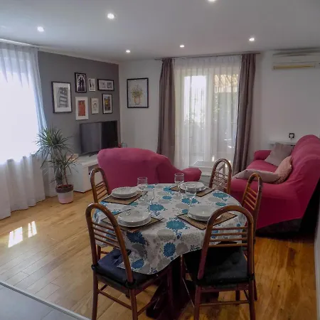 Oriella Apartmans And Apartment Novigrad (Istria)
