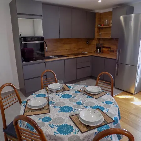 Apartment Oriella Apartmans And *