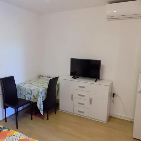Apartment Oriella Apartmans And